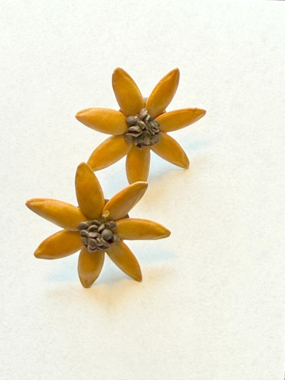 Natural handcrafted flower earrings